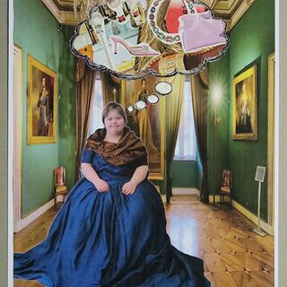 Collage einer jungen Frau im blauen Kleid in einem grünen barocken Raum